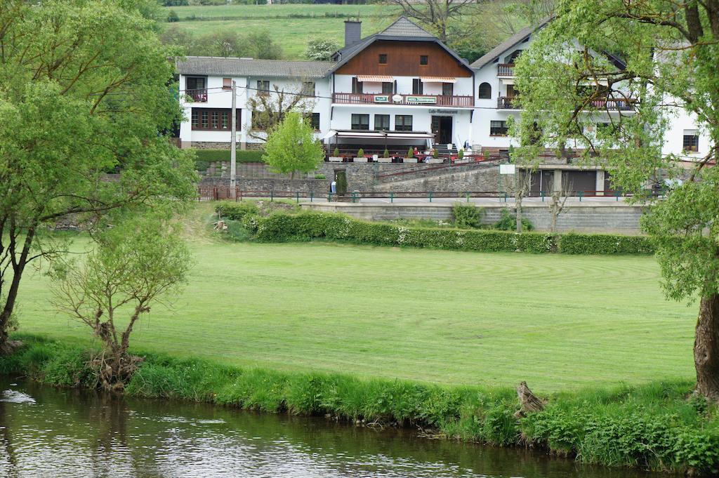 Hotel Rittersprung Ouren Bagian luar foto