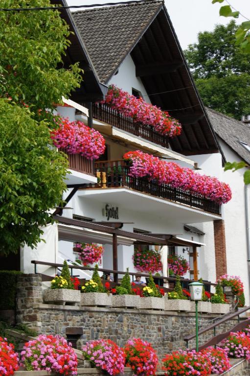 Hotel Rittersprung Ouren Bagian luar foto