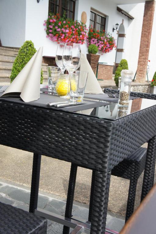 Hotel Rittersprung Ouren Bagian luar foto