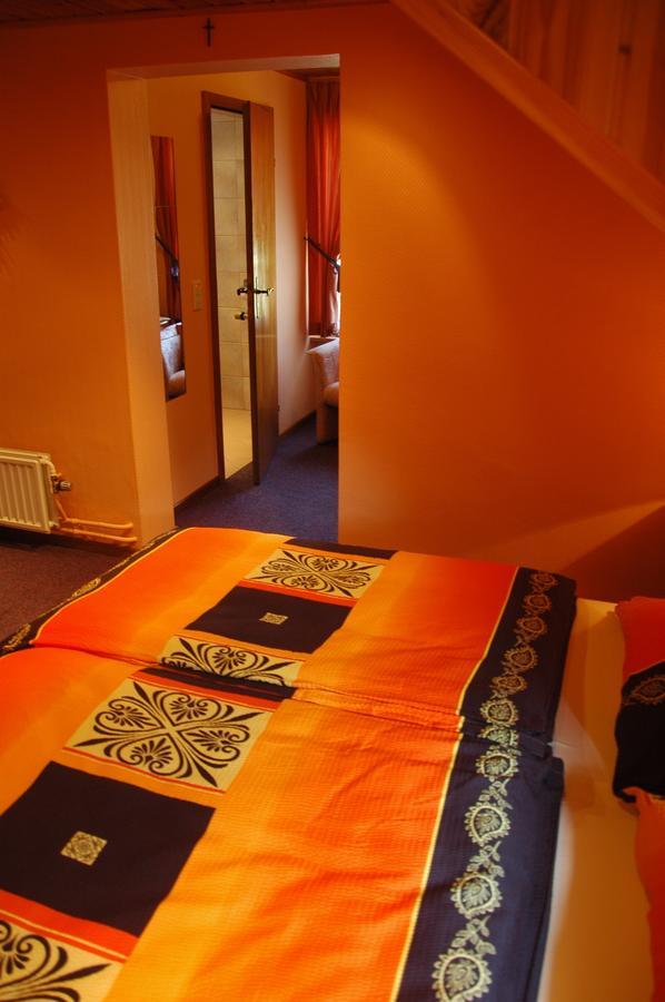 Hotel Rittersprung Ouren Bagian luar foto
