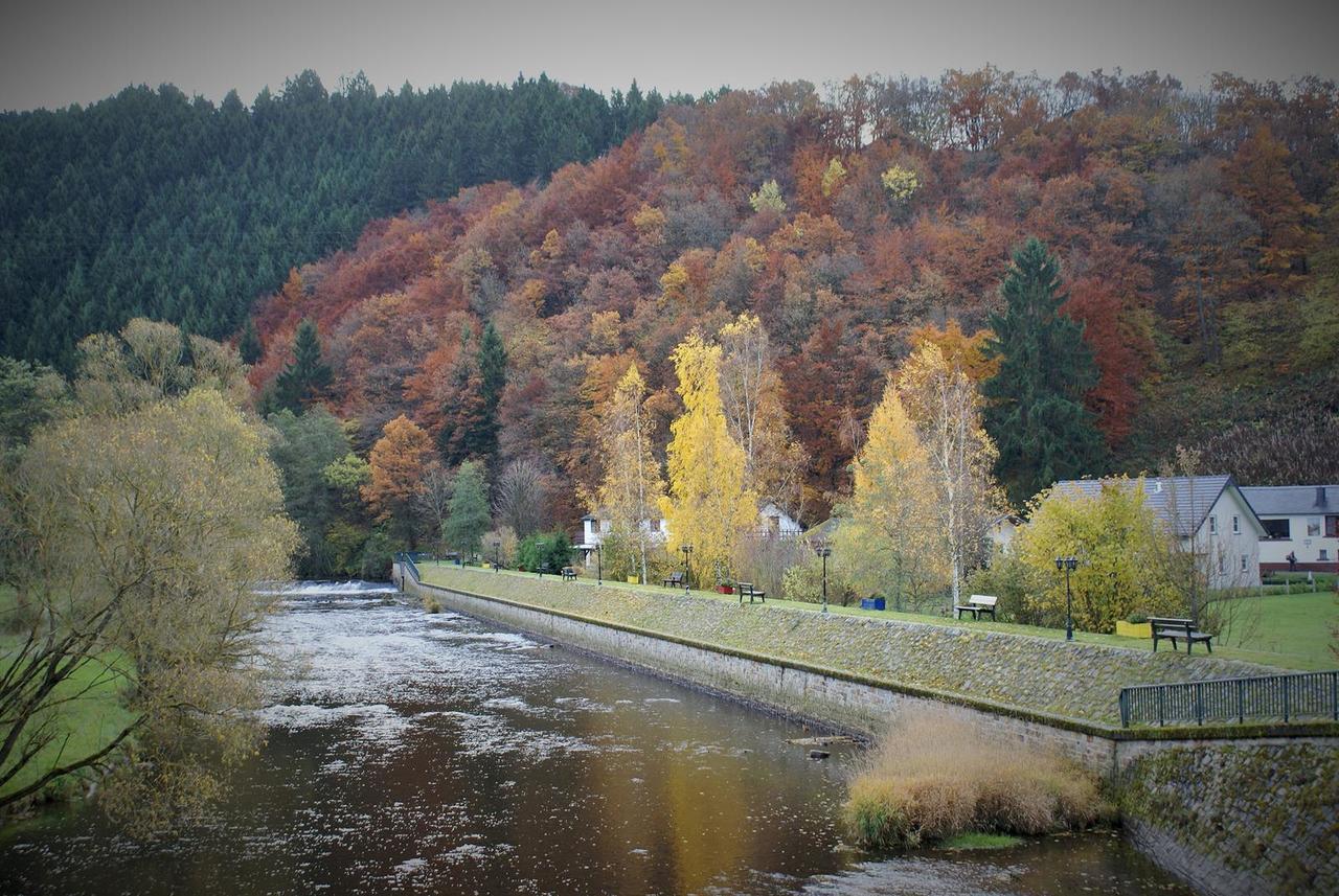 Hotel Rittersprung Ouren Bagian luar foto