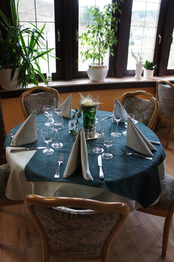 Hotel Rittersprung Ouren Bagian luar foto